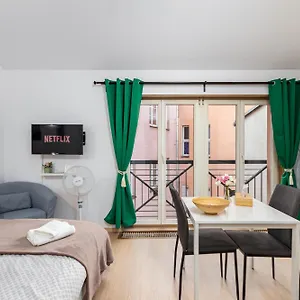 Private Retreat Close To Stations In 3 Pensión